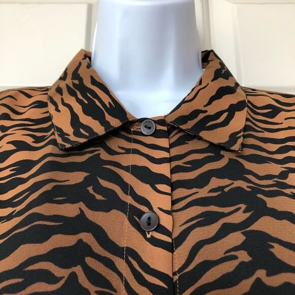NWOT EP Pro Sleeveless Tiger Print Collared Golf Blouse - Picture 3 of 14